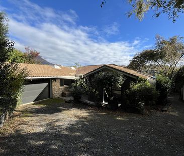 Lake Hayes home with views - Photo 1