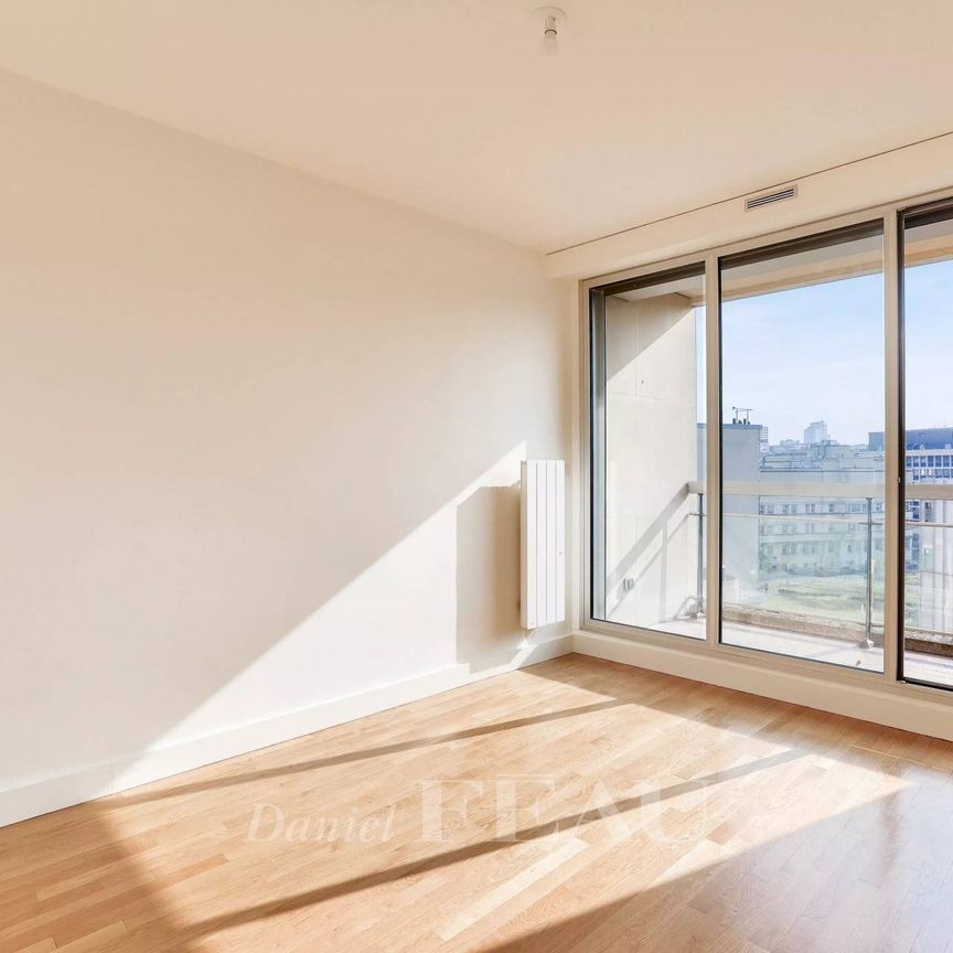 Location appartement, Paris 15ème (75015), 6 pièces, 134.67 m², ref 86508622 - Photo 1