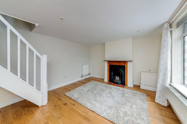 1 bedroom semi-detached house to rent - Photo 1