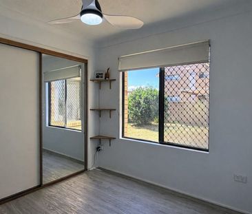 Renovated Waterfront Unit Overlooking Lake Intrepid - Photo 5