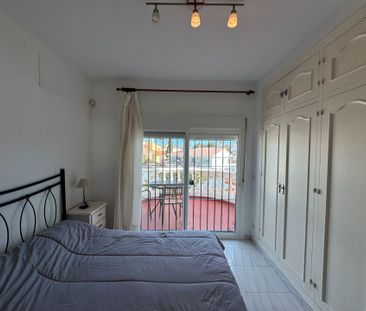 Casa adosada de alquiler en Pasaje Dorian Gray, Guadalmar - Photo 1