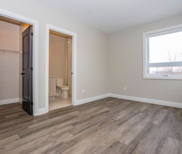 For Lease - 555 Teeple Terrace Unit# 101, London South, Ontario - Photo 3