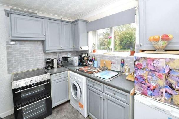 Romford Close, Colchester, CO4 - Photo 1