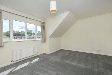 4 bedroom detached house to rent - Photo 5