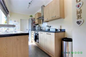 2 BEDROOM House - End Terrace - Photo 5