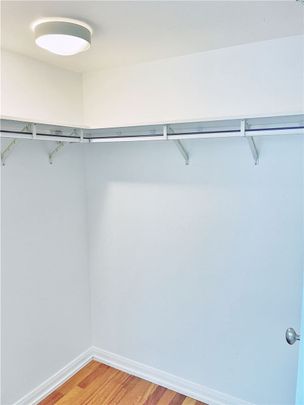 For Lease - 111 Elizabeth Street Unit# 820, Toronto, Ontario - Photo 1