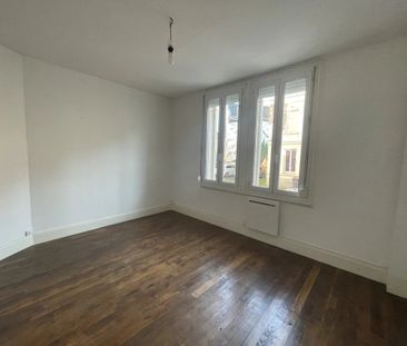 Location Appartement 2 pièces 48 m2 à Saint-Quentin - Photo 2