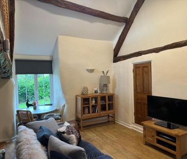 2 bedroom cottage to rent - Photo 2