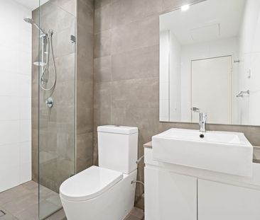 One bedroom unit in heart of Greenacre - Photo 3