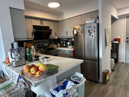 For Lease - 51 Baffin Court Unit# 611, Richmond Hill, Ontario - Photo 3