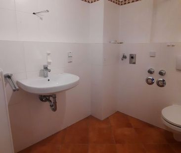 +++ 2 Zimmer Wohnung mit Balkon, Badewanne mit Tür +++ - Foto 1