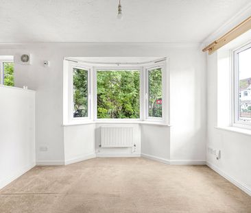 Charta Road, Egham, Surrey, TW20 8XG - Photo 1