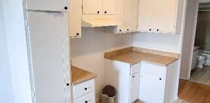 Grand logement rénové, 5 1/2 à Candiac. ch Haendel, devant école - Photo 2