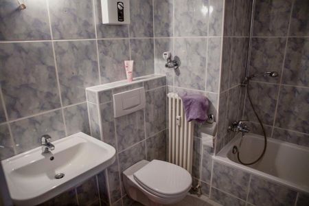 Hilden Ost, 2,5 Zimmerwohnung -barrierefrei- 1.5.2026 - Photo 5