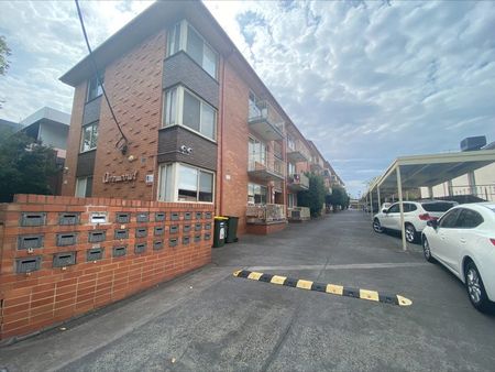 LOCATION AND CONVENIENCE - Photo 2