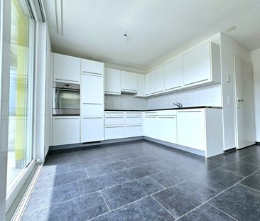 Ihr neues Zuhause! Schöne Attikawohnung mit grosser Dachterrasse - Photo 2