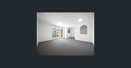 Light-Filled 2-Bedroom Apartment - Photo 3