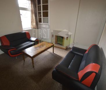 4 bedroom terraced house to rent - Photo 1