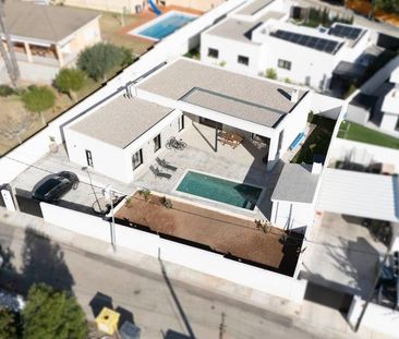 3 room luxury Detached House for rent in L'Eliana, Spain - Photo 1