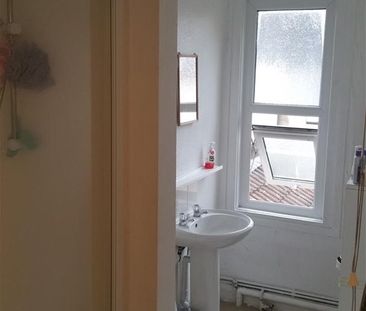 Cheltenham Road, Bristol - Photo 6