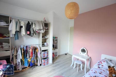 Location Maison 4 pièces 80m² LE MAY SUR EVRE 49122 - Photo 4