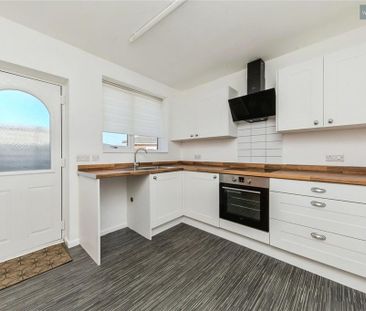 2 bedroom semi-detached bungalow to rent - Photo 5