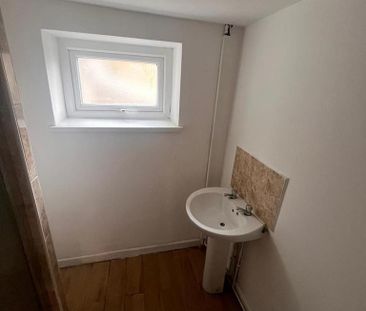 Studio to rent - Photo 6