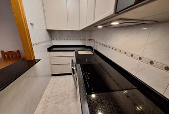 Ref.7505 2-Bedroom Apartment Just 300m from the Beach