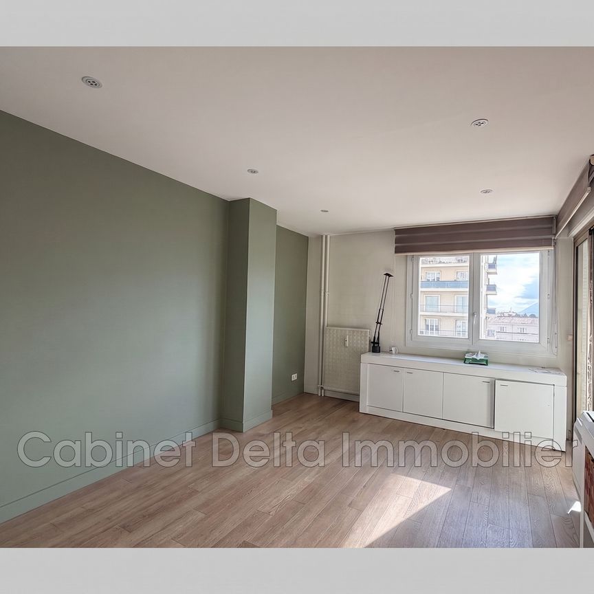 Location Appartement 4 pièces 98m² TOULON 83000 - Photo 1