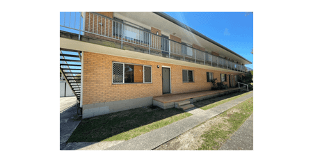 CHARMING TWO-BEDROOM GROUND FLOOR UNIT IN QUIET TWEED HEADS WEST CUL-DE-SAC - Photo 2