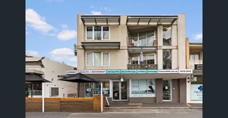 Lifestyle Retreat in the Heart of Newmarket - Photo 4