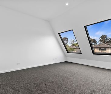 2/1110 Burke Road, Balwyn North. - Photo 5