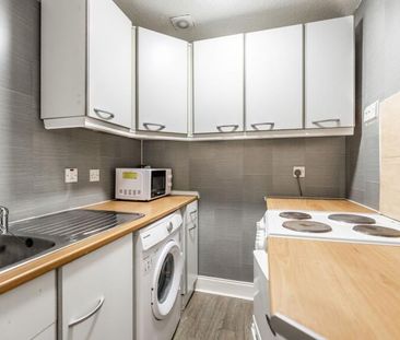 1 Bed Flat, Elizabeth Street, G51 - Photo 3