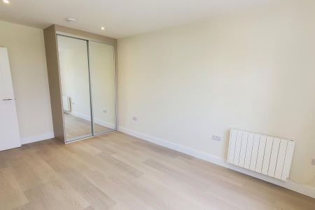 21-25 Church Street West, Woking - 1 bedroomProperty for lettings - Seymours - Photo 3