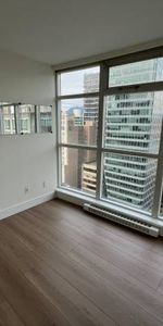 Ocean View Downtown 1BR + Solarium for Rent - Photo 4