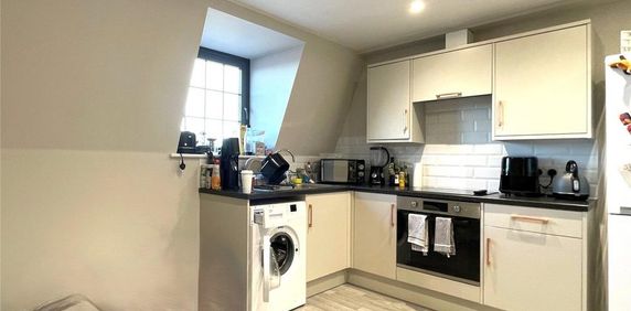 1 bedroom apartment to rent - Photo 2