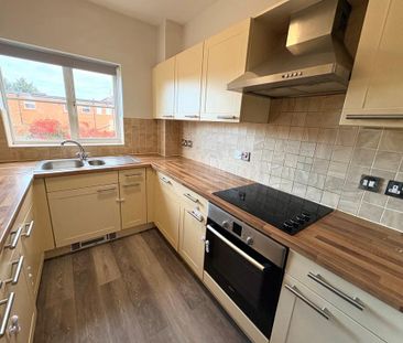 2 bedroom flat to rent - Photo 4