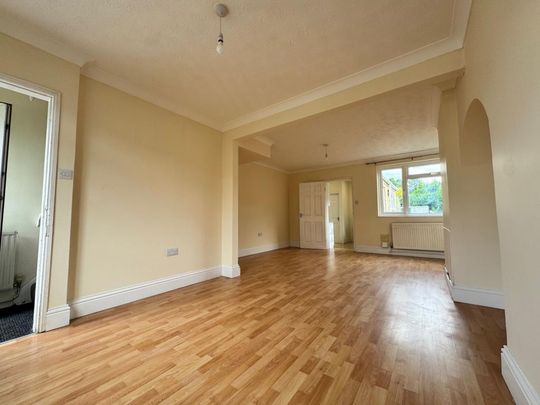 3 bedroom terraced house to rent - Photo 1
