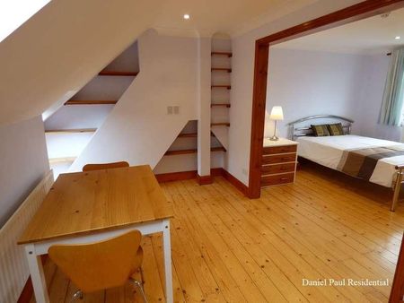 Western Avenue, W3 - Photo 5