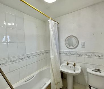 Williams Close - Photo 6