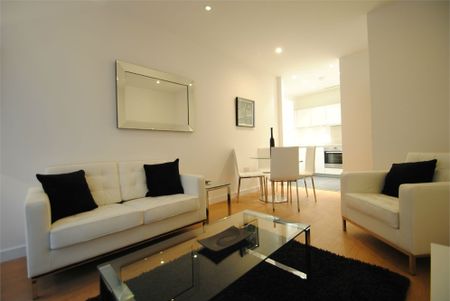 1 Bed Flat, Saffron Central Square, CR0 - Photo 2
