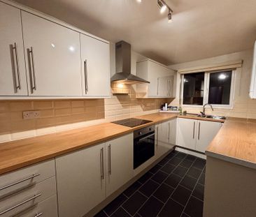 Bearwood Hill Road - Photo 6