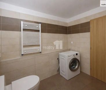 Byt 1kk s balkonem a parkovacím stáním, novostavba domu v Hostivicí... - Photo 1