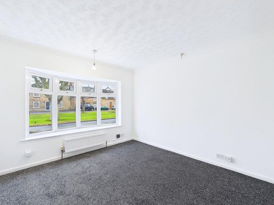 3 bedroom detached bungalow to rent - Photo 1