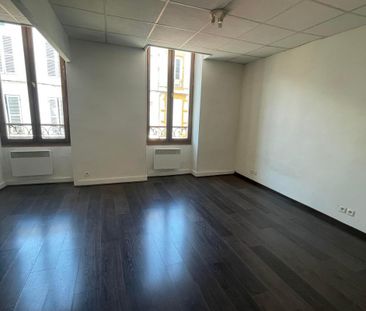 Location Appartement 1 pièce 31m² MONT DE MARSAN 40000 - Photo 2