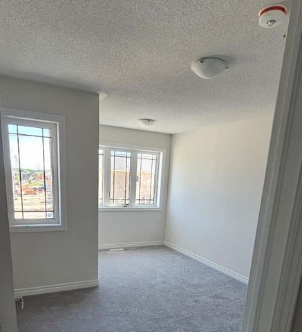 For Lease - 150 Palace Street, Thorold, Ontario - Photo 2