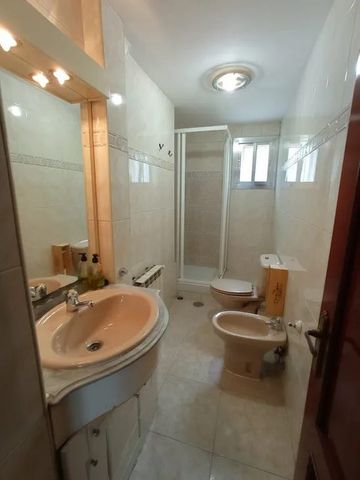 Calle del Poeta Blas de Otero, Madrid, Community of Madrid 28017 - Photo 4