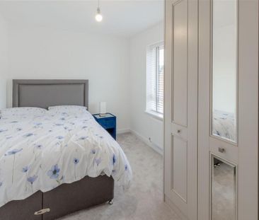 3 bedroom detached house to rent - Photo 3