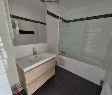 Location Appartement 2 pièces 50m² RONCHIN 59790 - Photo 3