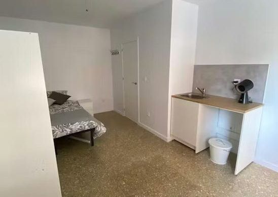 Carrer Joan Lluis Vives, Manises, Valencian Community 46940